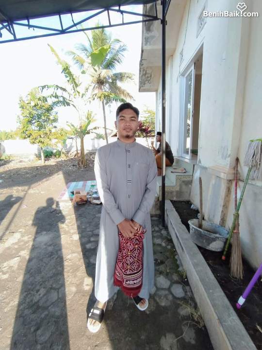 Benihbaik2024-02-03170693972265bdd54a2b15d.jpeg