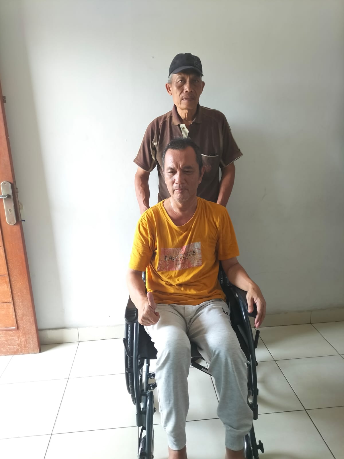 Dana Digunakan Untuk Membantu Pak Sukirman Penderita Stroke