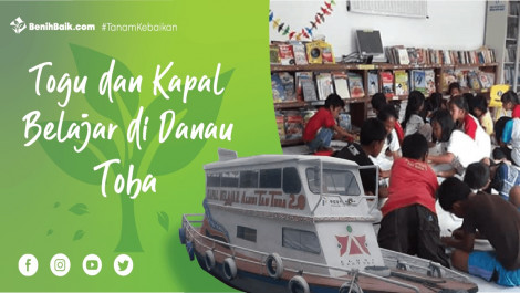Togu Dan Kapal Belajar Di Danau Toba