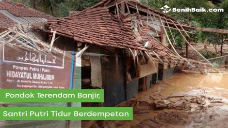 Pondok Terendam Banjir, Santri Putri Tidur Berdempetan