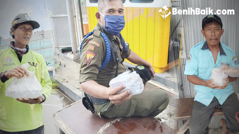 GaharuPeduli #SejutaNasiBungkus Bagi Pekerja Harian