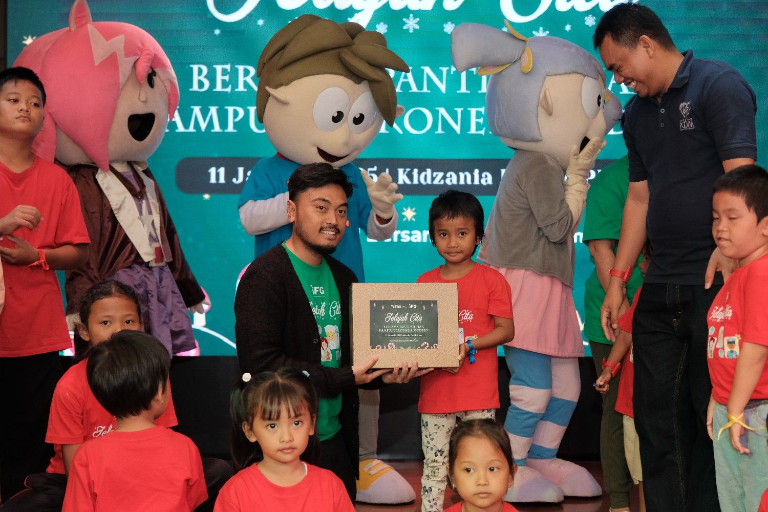 Jelajah Cita: Membekali Anak-anak Yayasan KDM dengan Literasi Keuangan dan Inspirasi Masa Depan